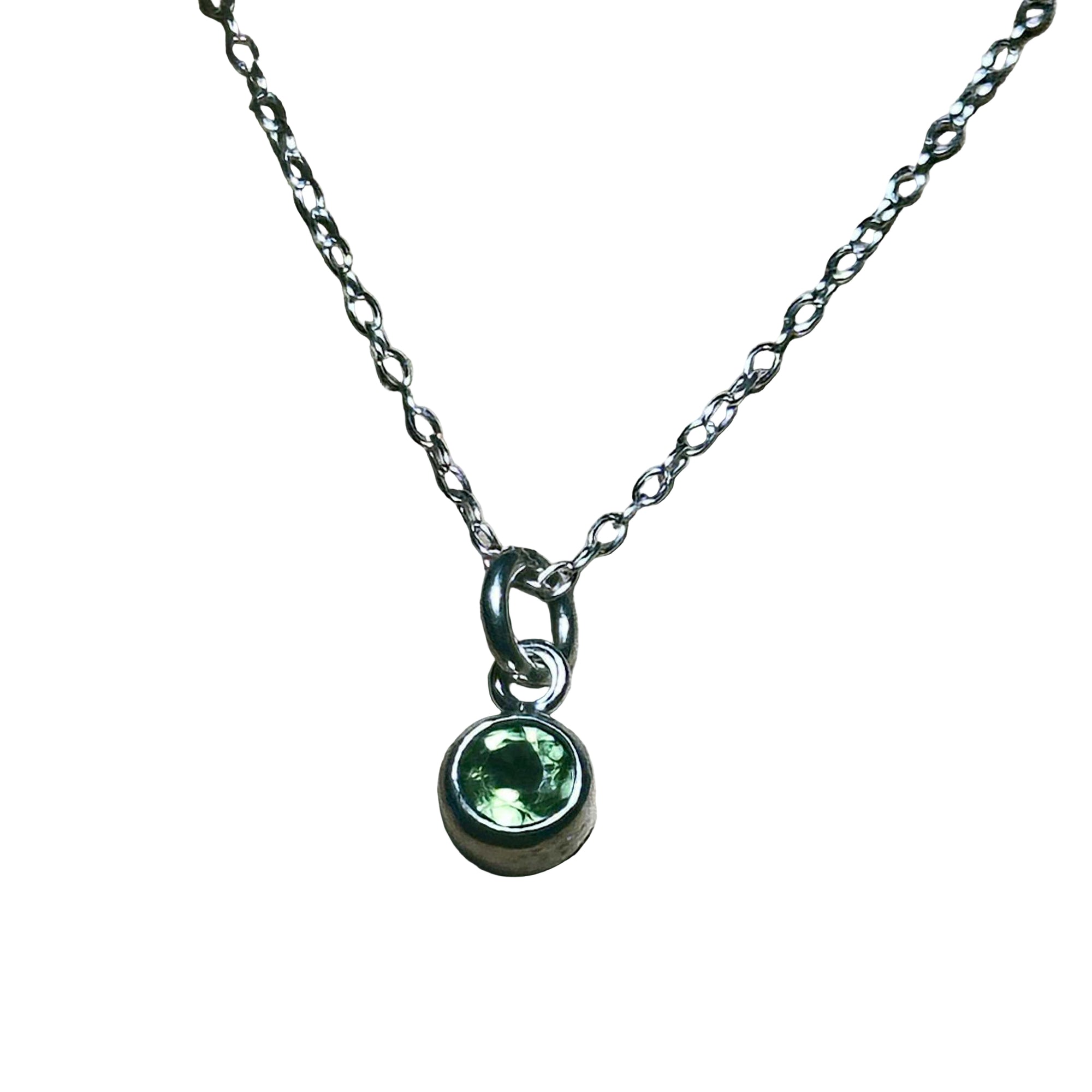 Bertoni 16" 8mm Peridot Charm Necklace – Stone of Renewal & Abundance