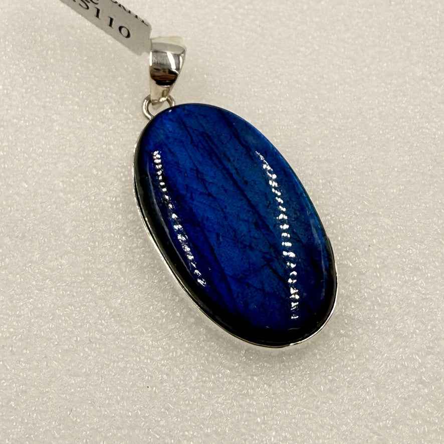 Sterling Silver Labradorite Midnight Oval Pendant