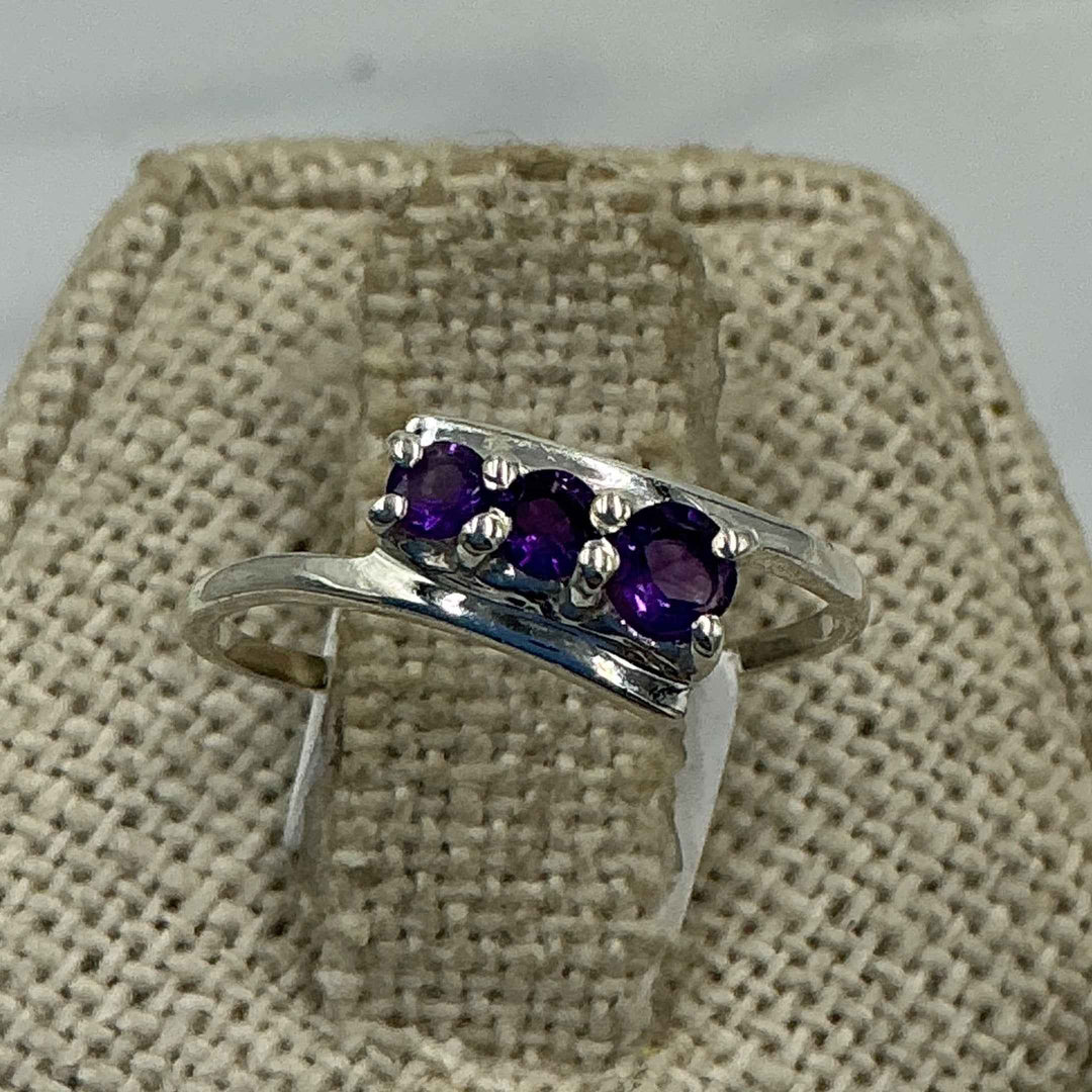 Sterling Silver Split Banded Triple Circle Amethyst Ring – Size 5 – Calm, Intuition &amp; Spiritual Protection