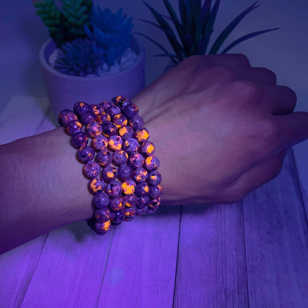 Yooperlite Round Bead Bracelet for Illumination &amp; Awakening