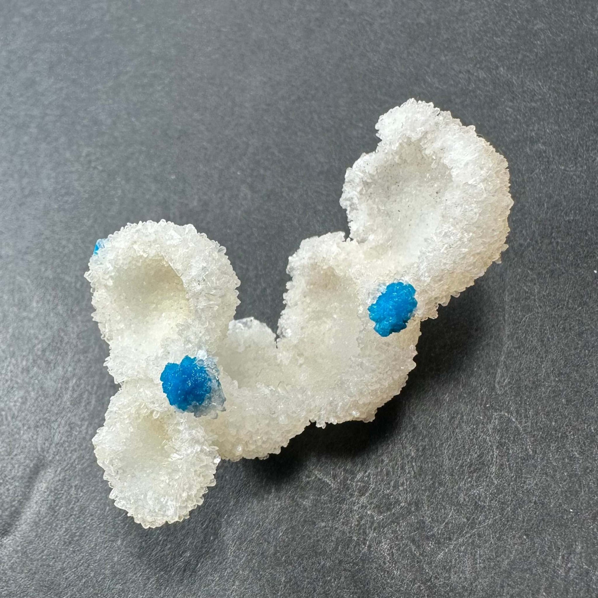 Cavansite Ball 'Floaters' on Stilbite MD