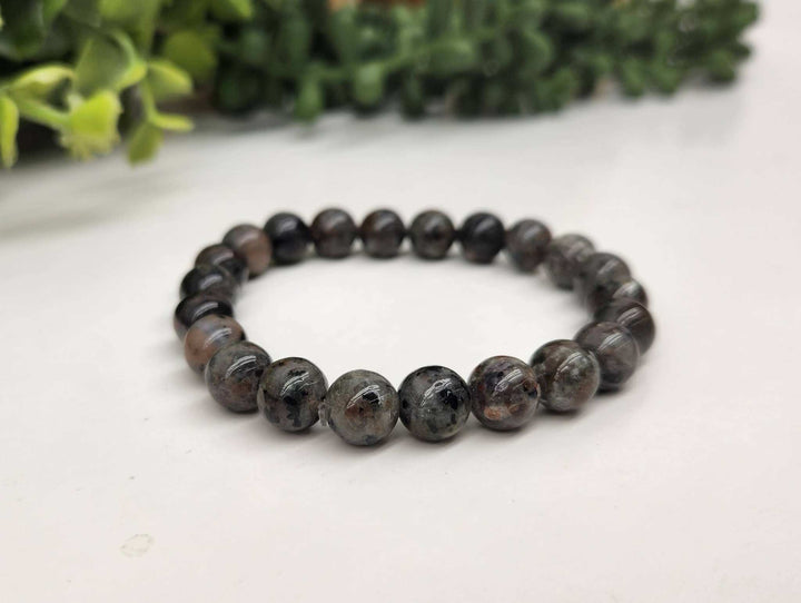 Yooperlite Round Bead Bracelet for Illumination &amp; Awakening