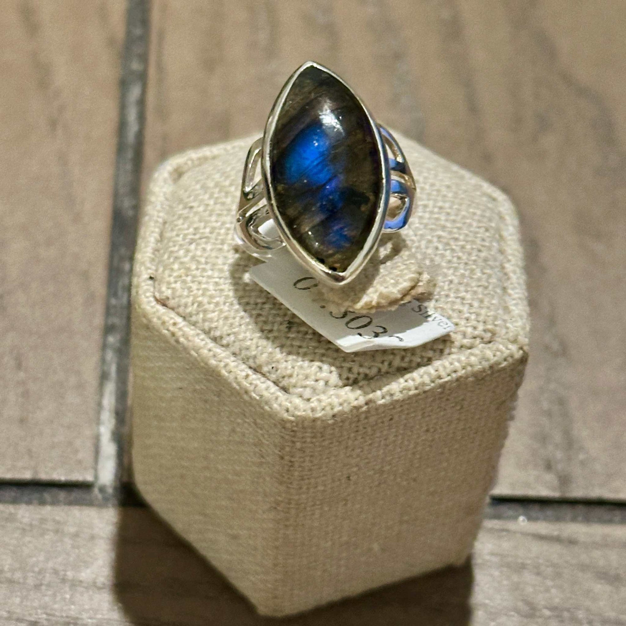 Labradorite Marquise Triple-Split Band Ring – Sterling Silver – Size 5