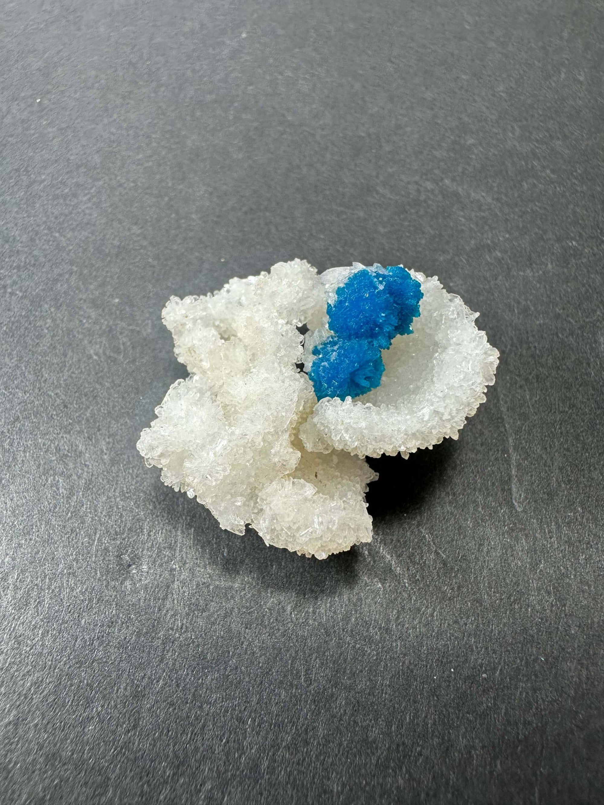 Cavansite Ball 'Floaters' on Stilbite MD