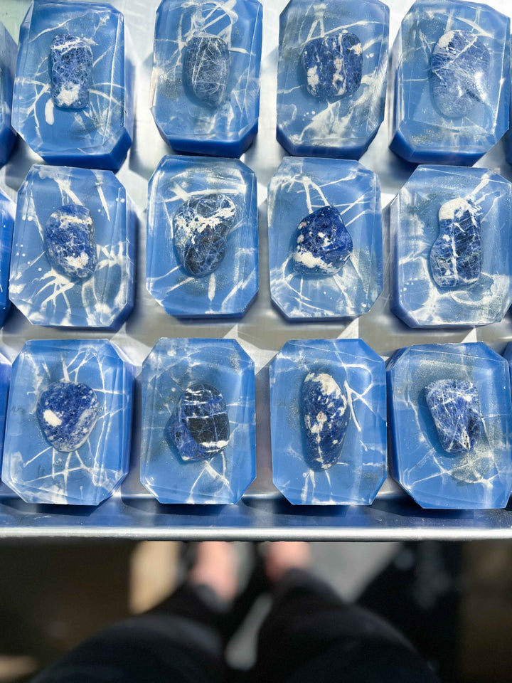 Static charge – Crystal-infused bar soap