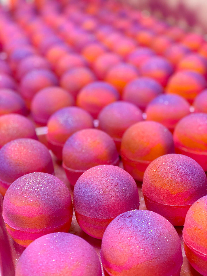 Venus rebirth – Crystal-infused bath bomb