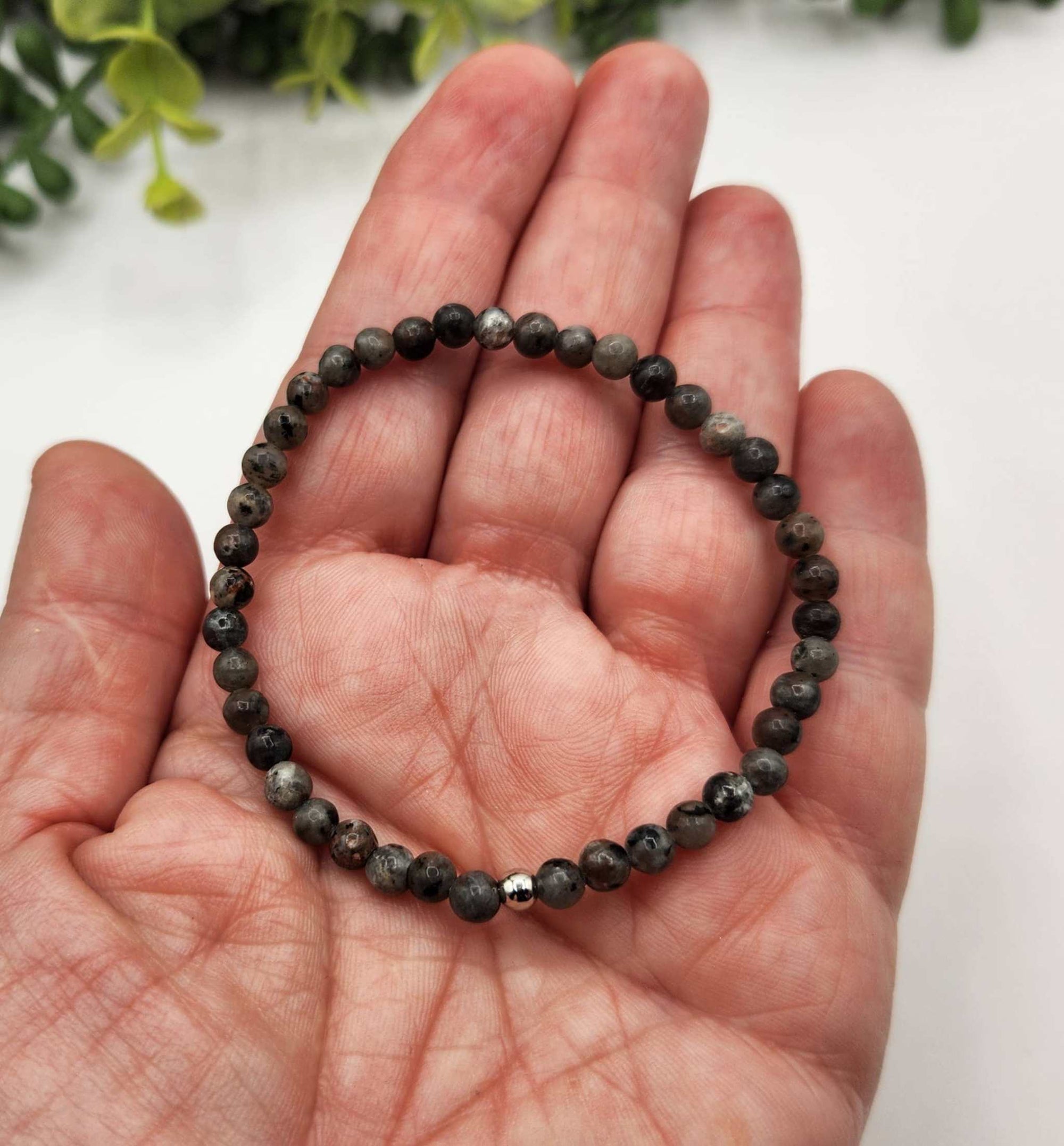 Yooperlite Stretchable Gemstone Bracelet 4mm  (UV Reactive)