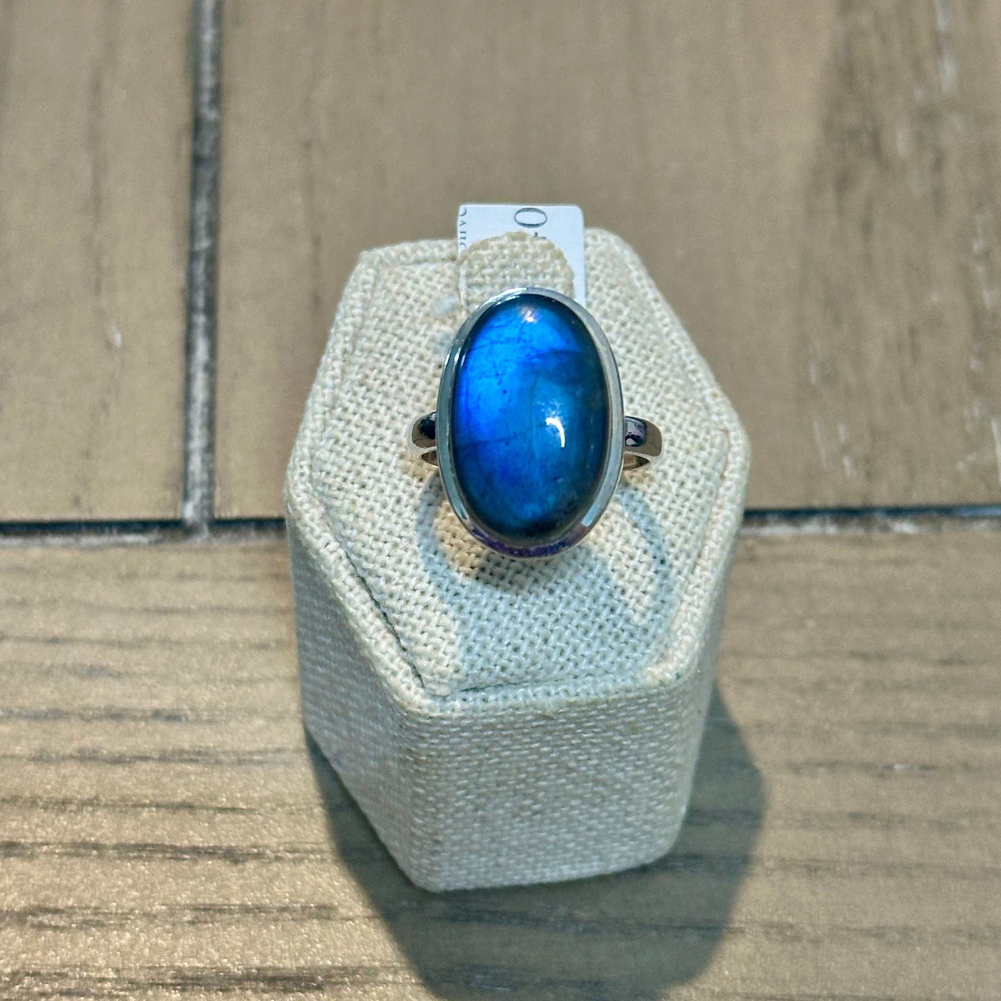 Labradorite Deep-Glow Oval Bezel Ring – Sterling Silver – Size 8 & 9