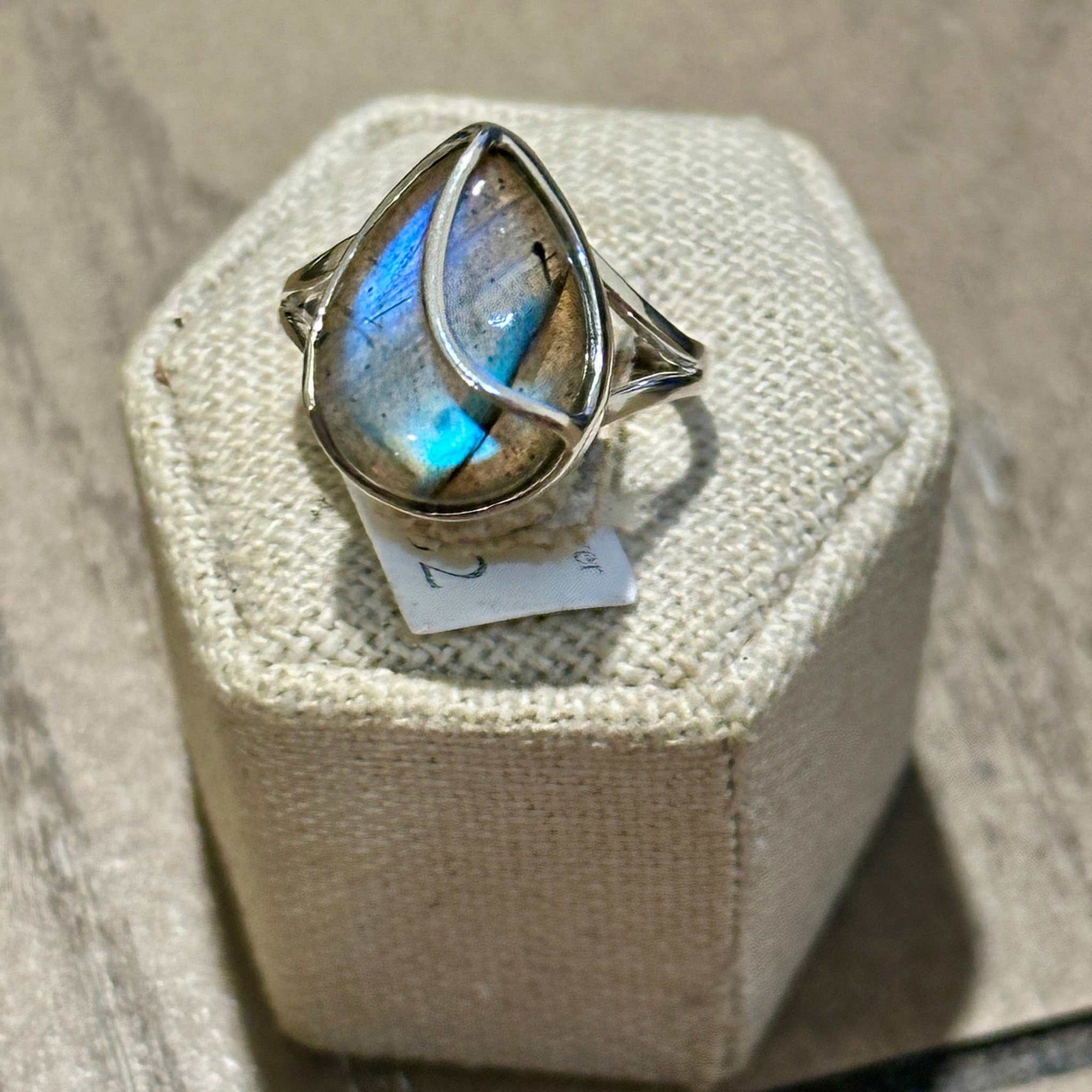 Labradorite Teardrop Vine-Wrap Ring – Sterling Silver – Size 8