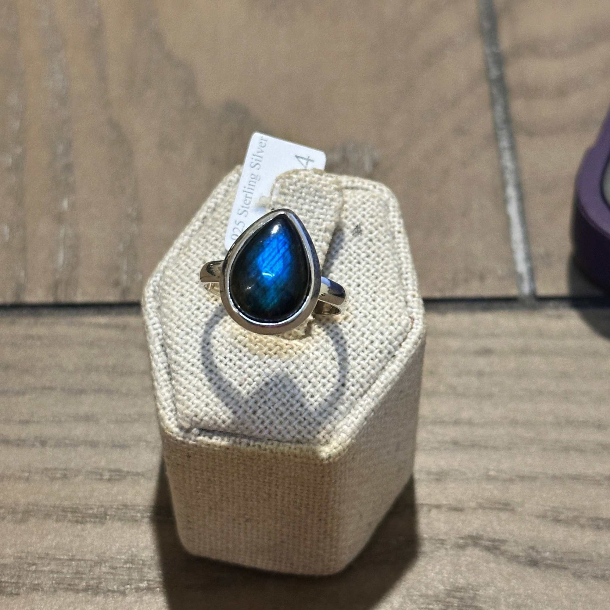 Labradorite Teardrop Simple Band Ring – Sterling Silver – Size 8