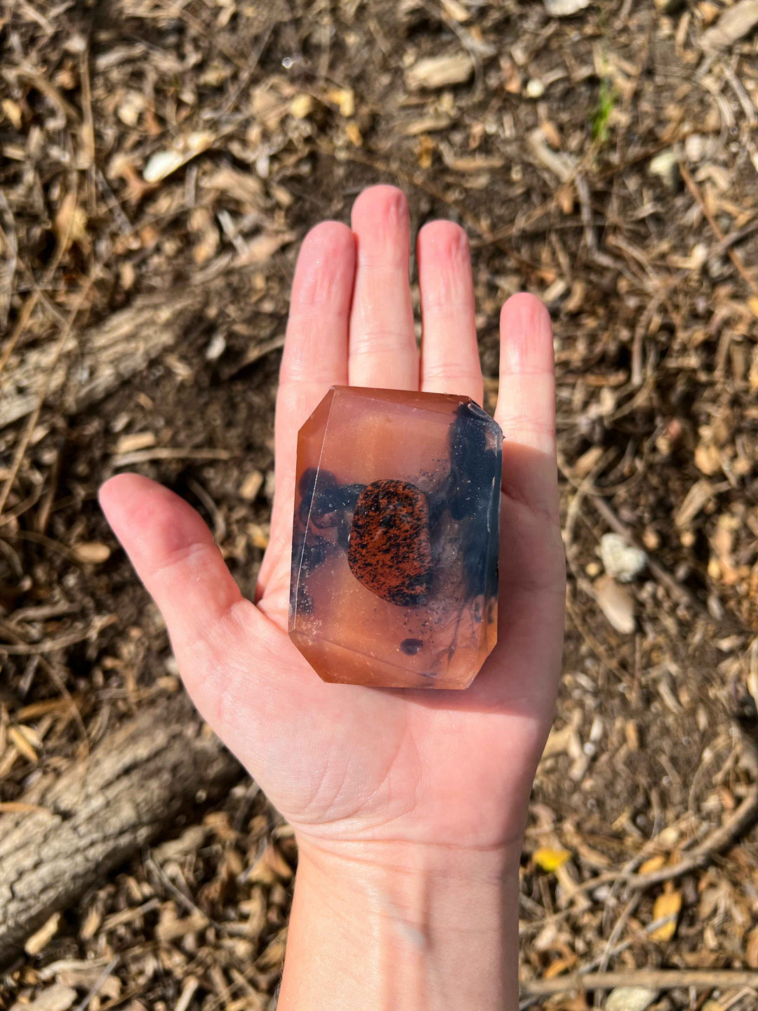 Earthbound – Crystal-infused bar soap