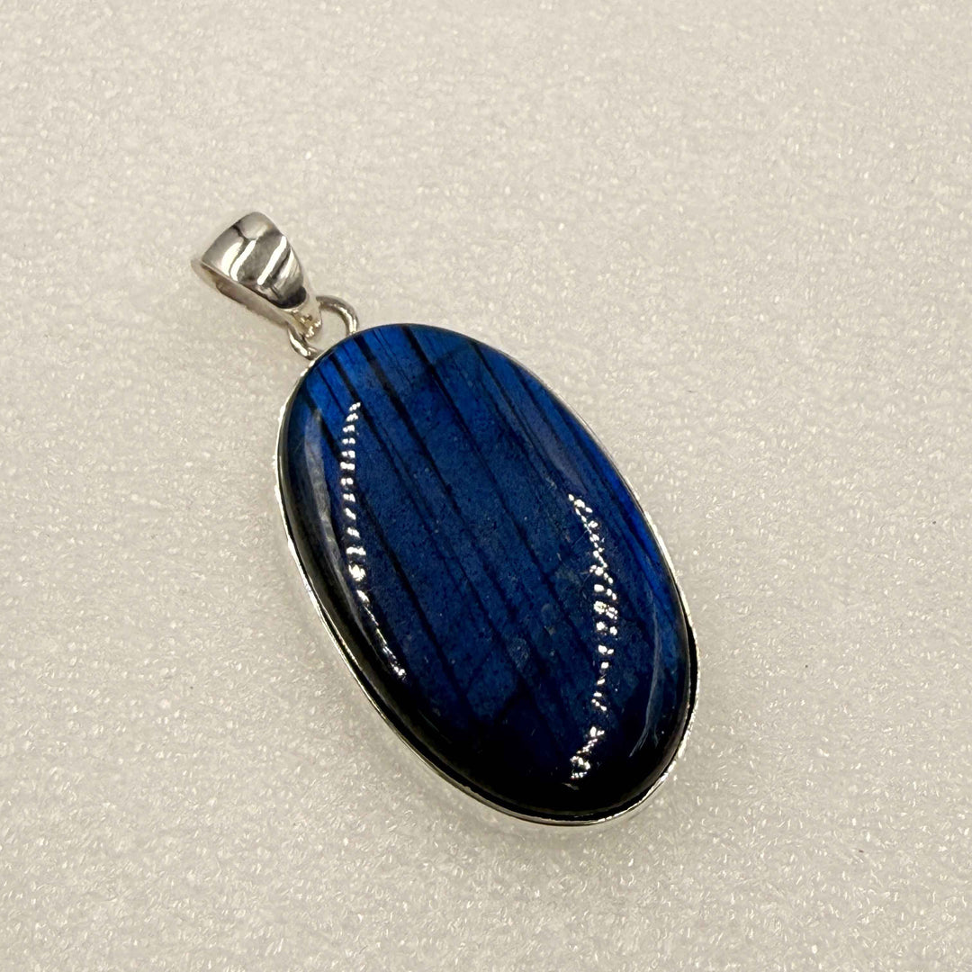 Sterling Silver Labradorite Oval Pendant with Bright Blue Flash