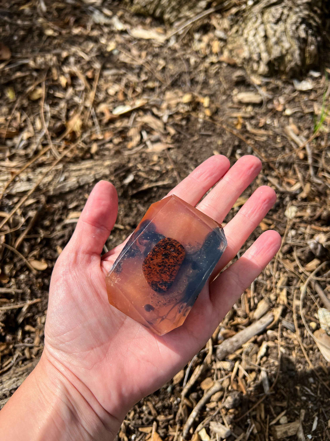 Earthbound – Crystal-infused bar soap