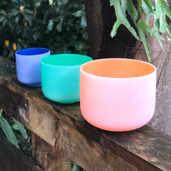 Set of 3 Rainbow Color Sound Therapy Bowls in Beige Carry-On Case