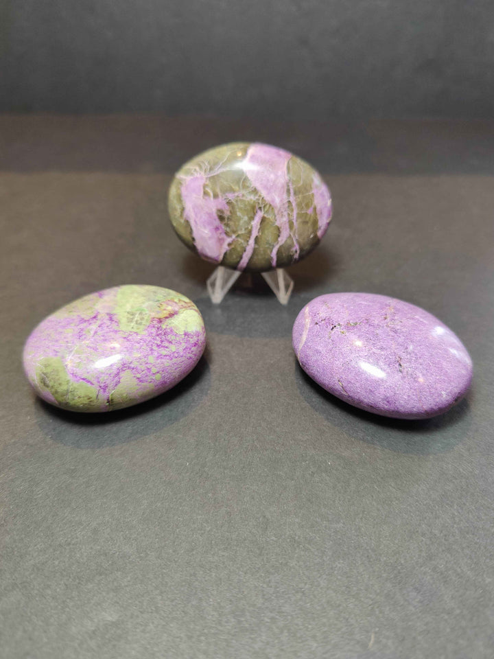 Atlantisite (Stichtite &amp; Serpentine) Polished Heart &amp; Palmstone Sculpture