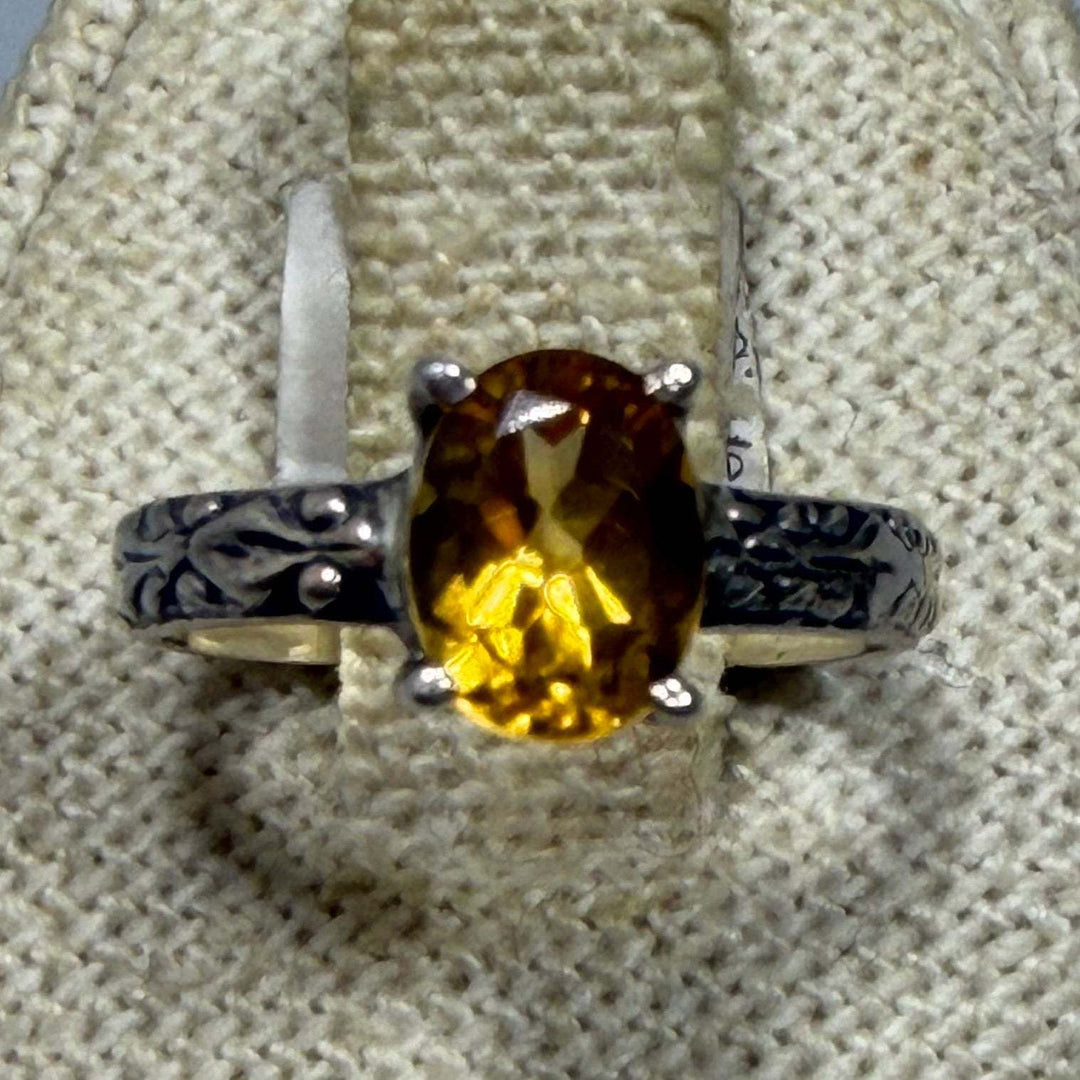 Citrine Ring Size 6 (02.4030)