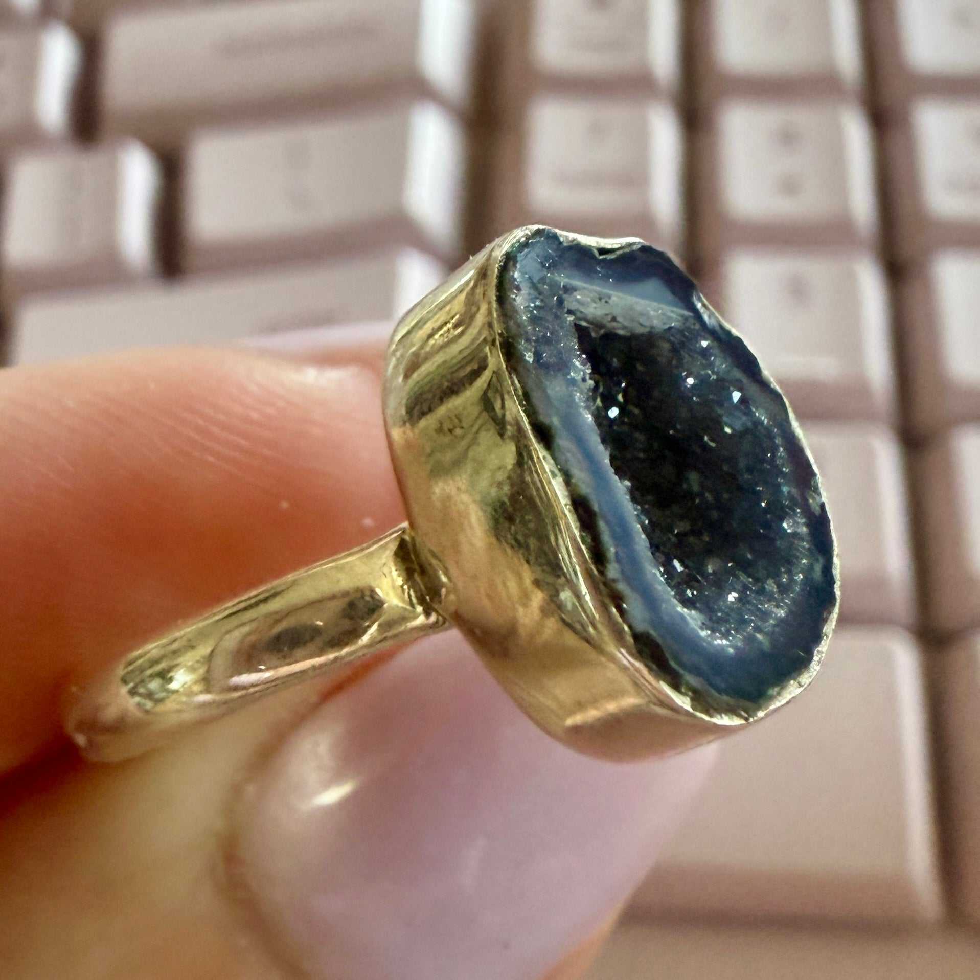 Agate Geode Freeform Ring – Sterling Silver – Sizes 8–9