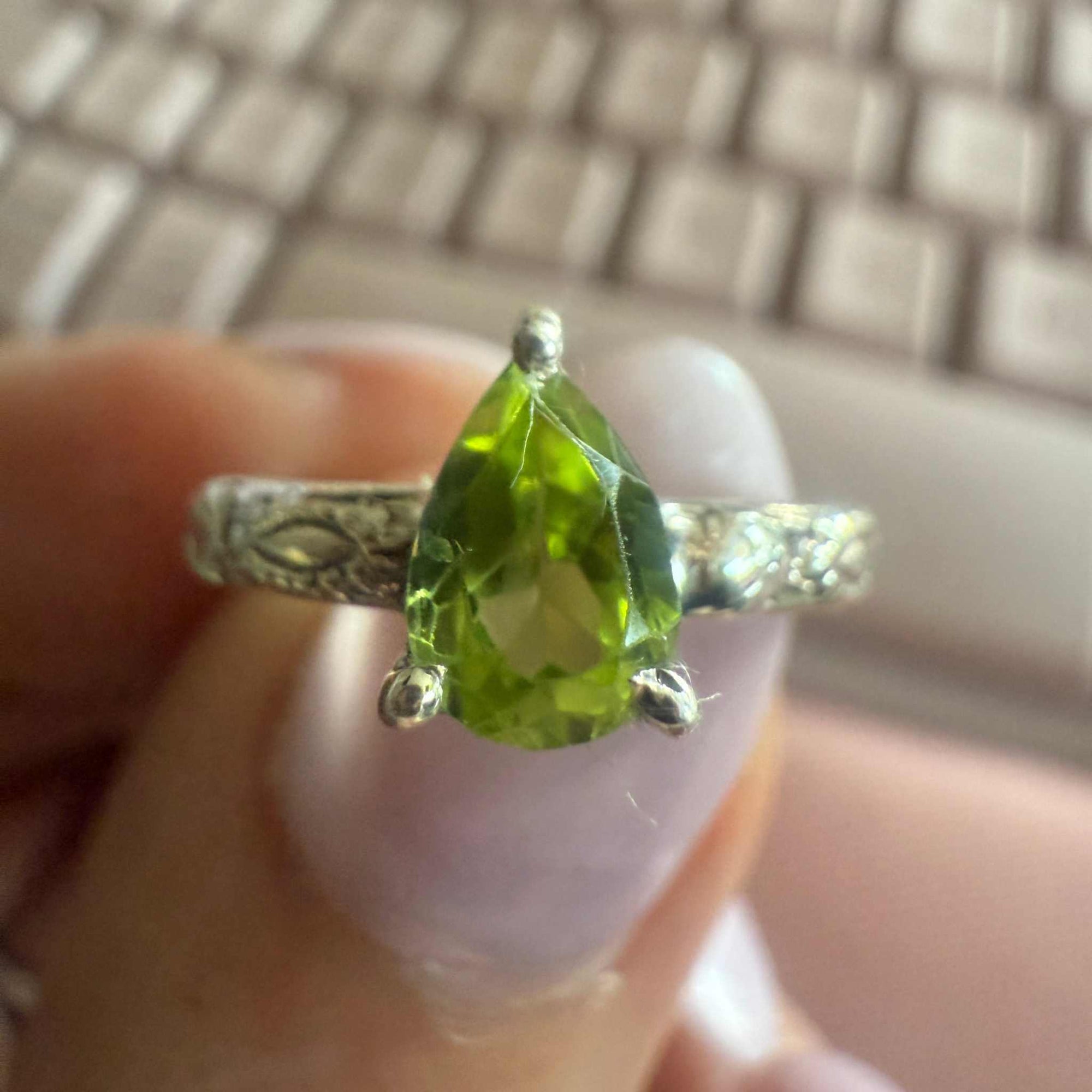 Peridot Teardrop Faceted Ring – Sterling Silver – Sizes 6 &amp; 7