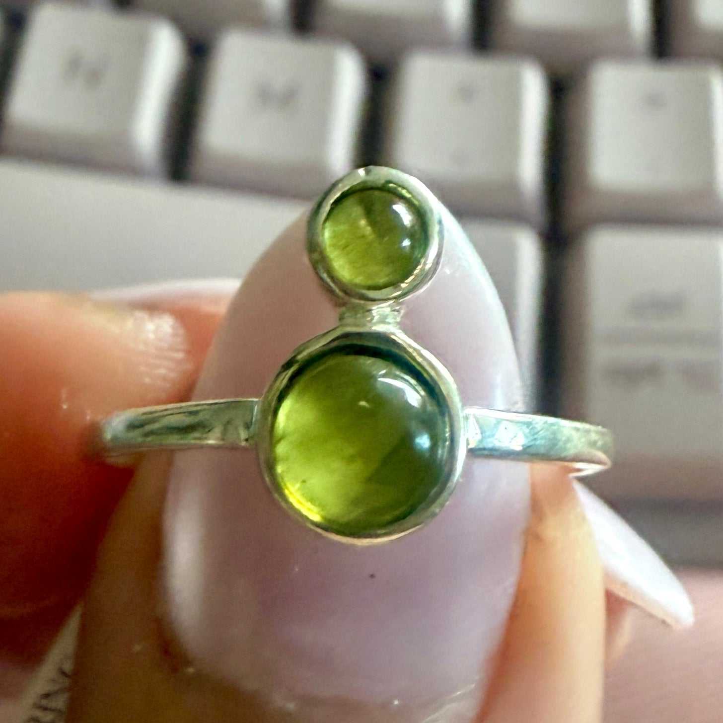 Peridot Double-Stone Round Ring – Sterling Silver – Size 7