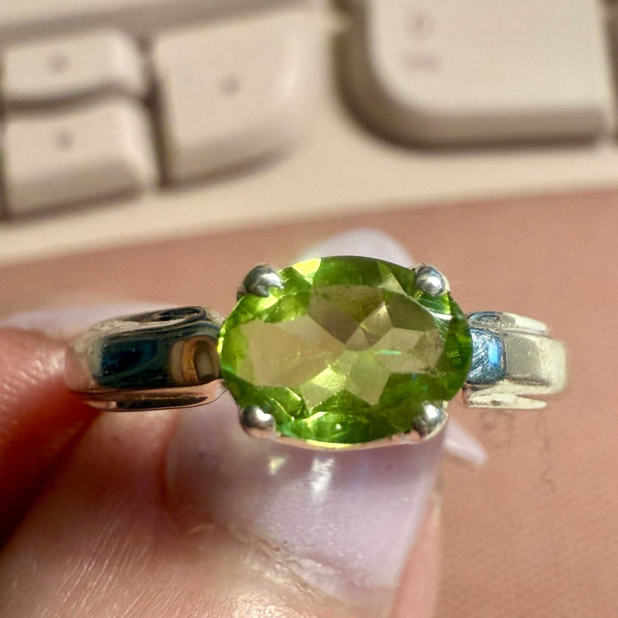 Peridot Oval Statement Ring – Sterling Silver – Size 10