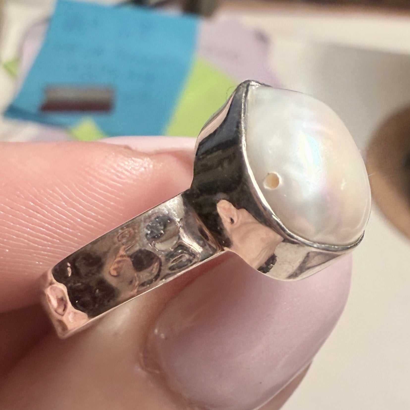 Pearl Teardrop Hammered Band Ring – Sterling Silver – Size 9