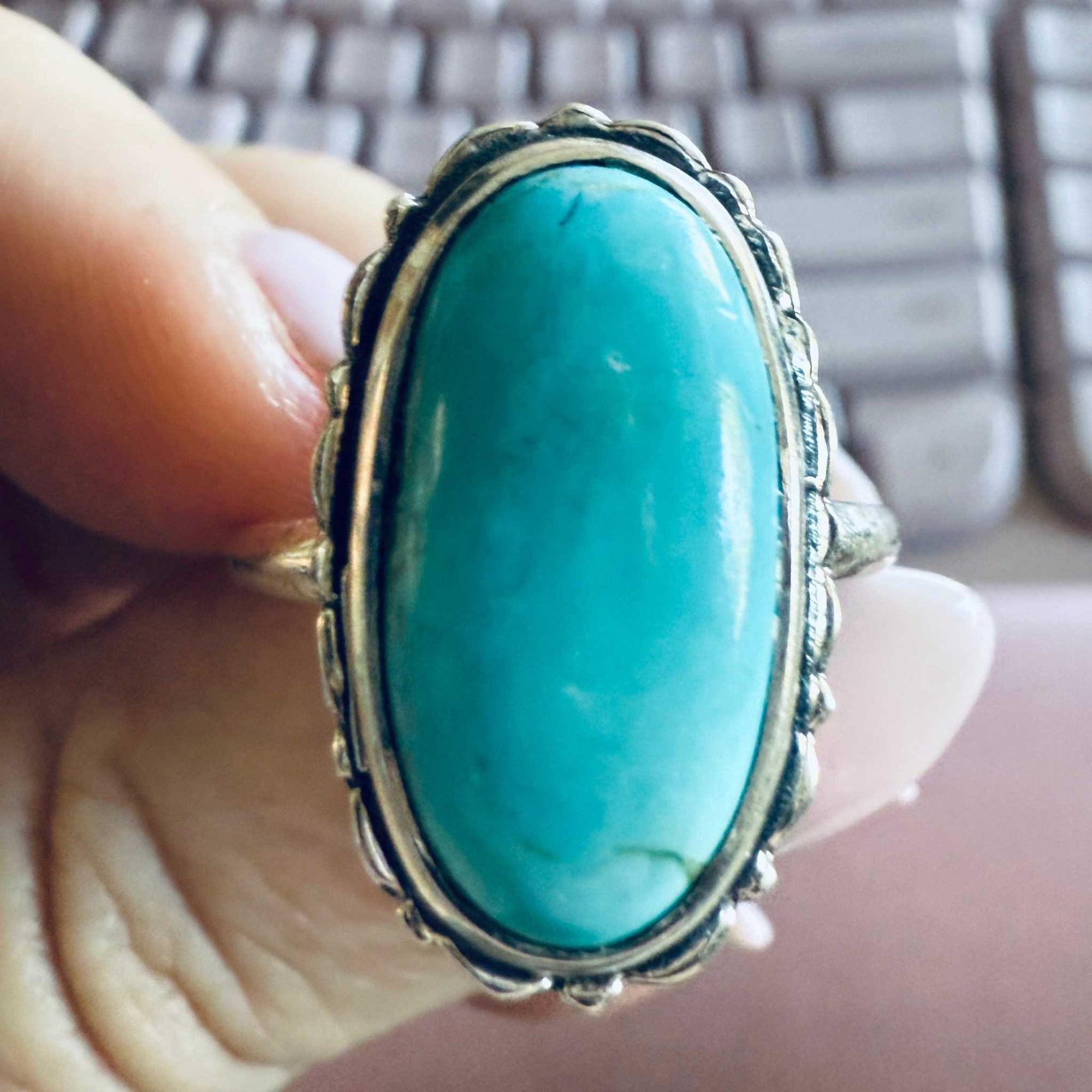 Oval Turquoise Ring — Size 9
