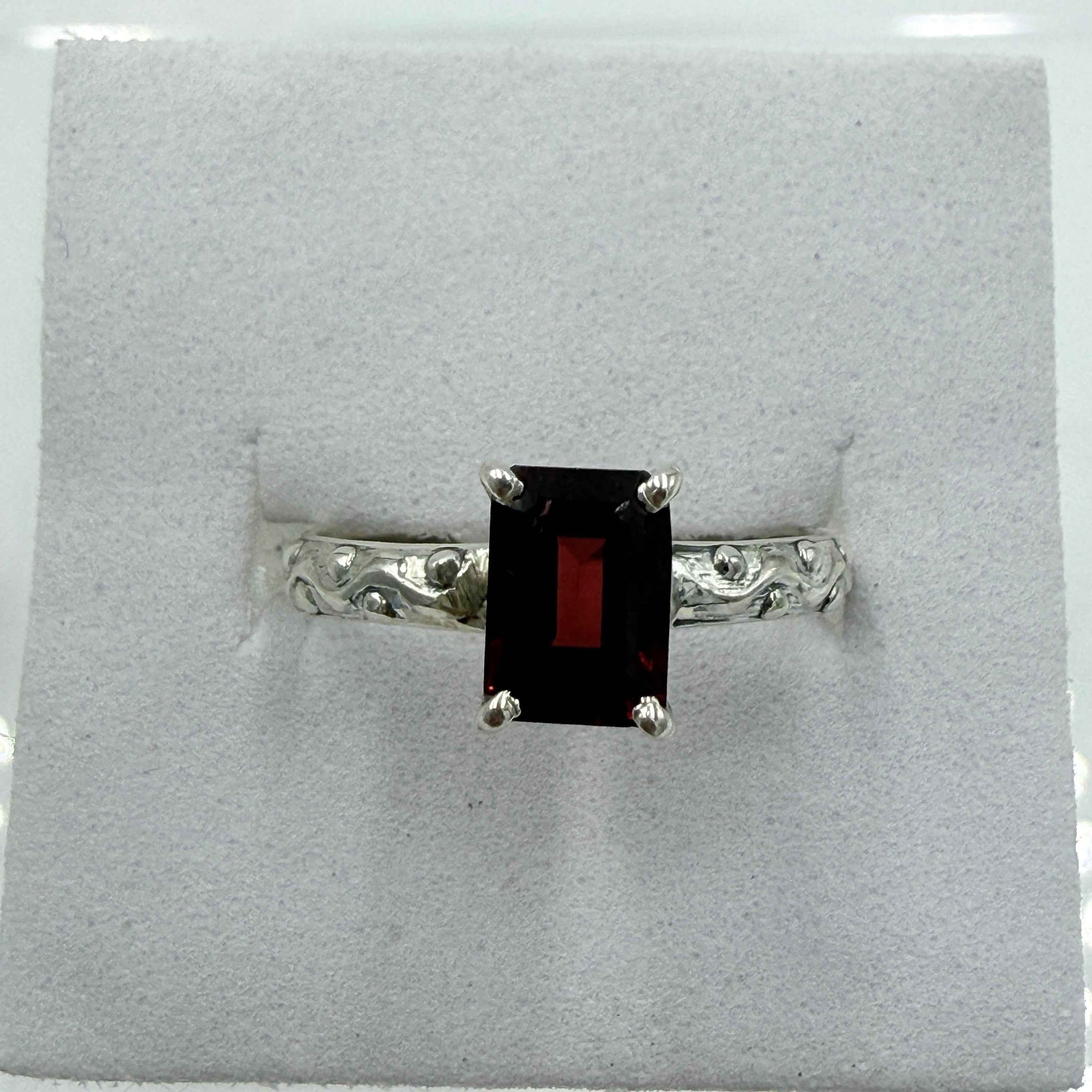 Sterling Silver Emerald-Cut Garnet Scroll Band Ring – Size 6 – Passion, Strength & Grounding