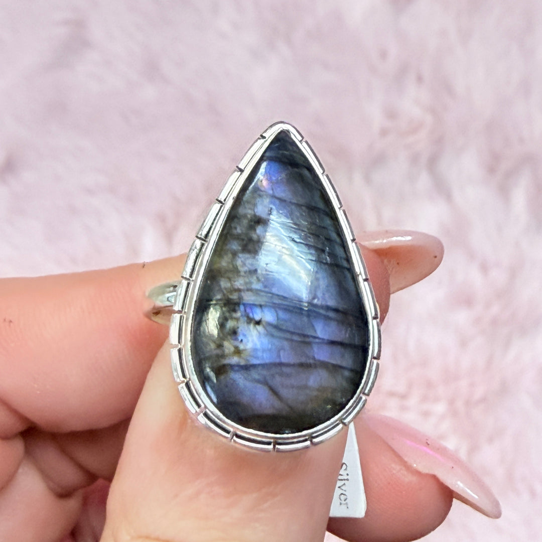 Sterling Silver Spectrolite Statement Ring - Purple Flash!
