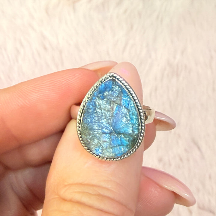 Rough Labradorite Ring - Sterling Silver with Deep Flash