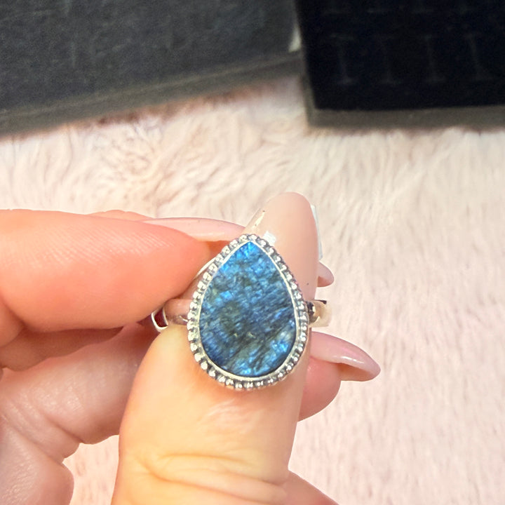 Rough Labradorite Ring - Sterling Silver with Deep Flash