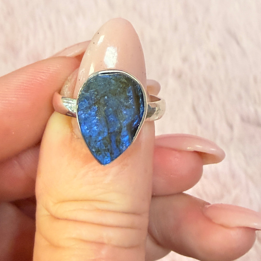 Rough Labradorite Ring - Sterling Silver with Deep Flash