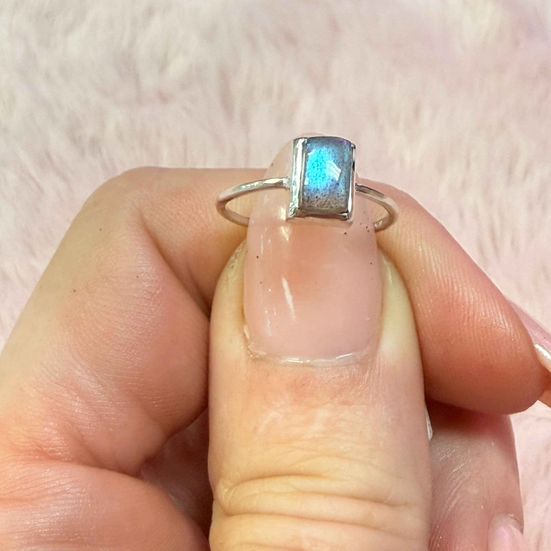 Dainty Labradorite Ring