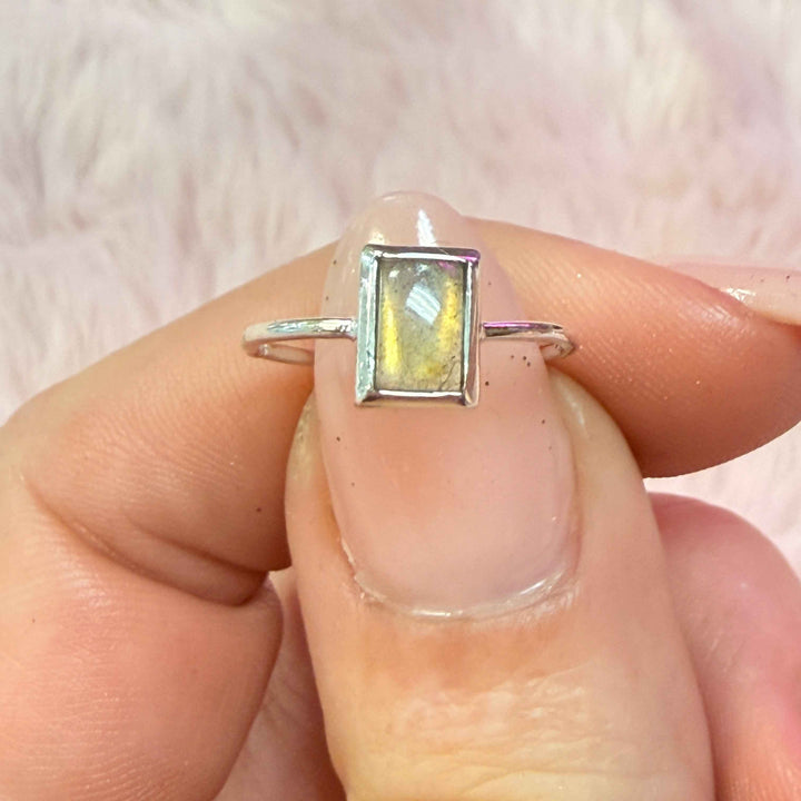 Dainty Labradorite Ring