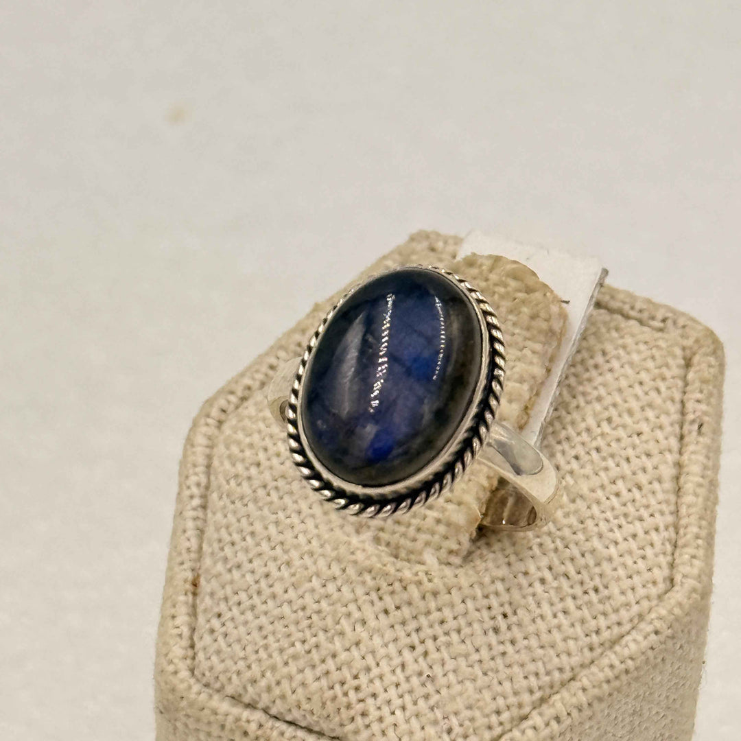 Sterling Silver Labradorite Oval Rope Bezel Ring - Size 9
