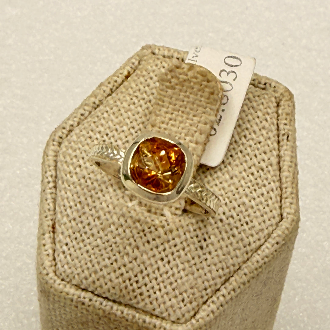 Sterling Silver Citrine Oval Solitaire Accent Band Ring Size 7