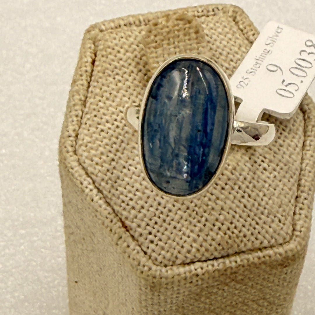 Sterling Silver Princess Blue Kyanite Oval Bezel Solitaire Ring Size 9