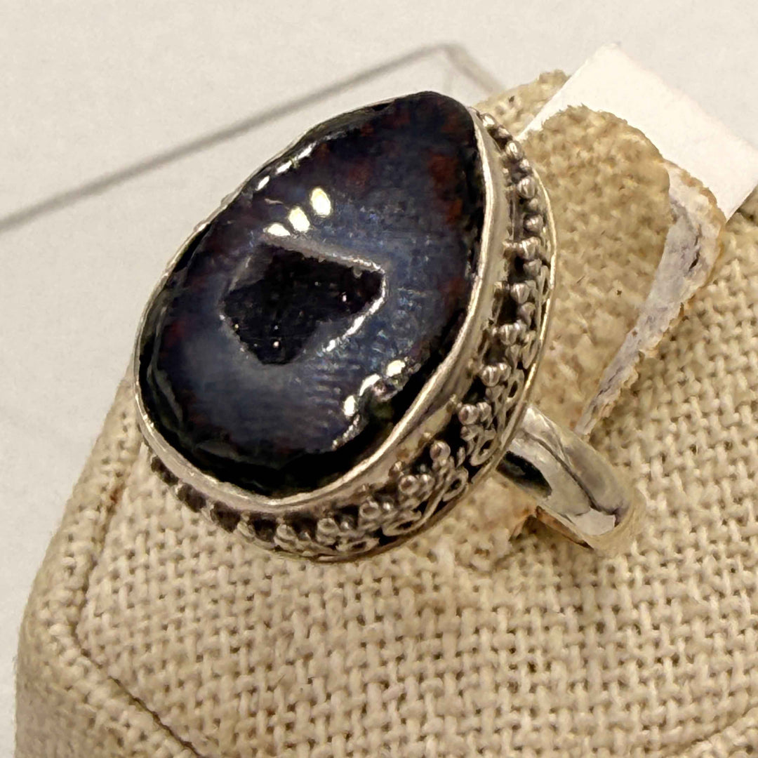 Sterling Silver Mexican Agate Geode Oval Ring - Size 8