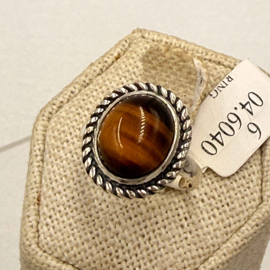 Sterling Silver Tiger Eye Oval Ring - Size 6