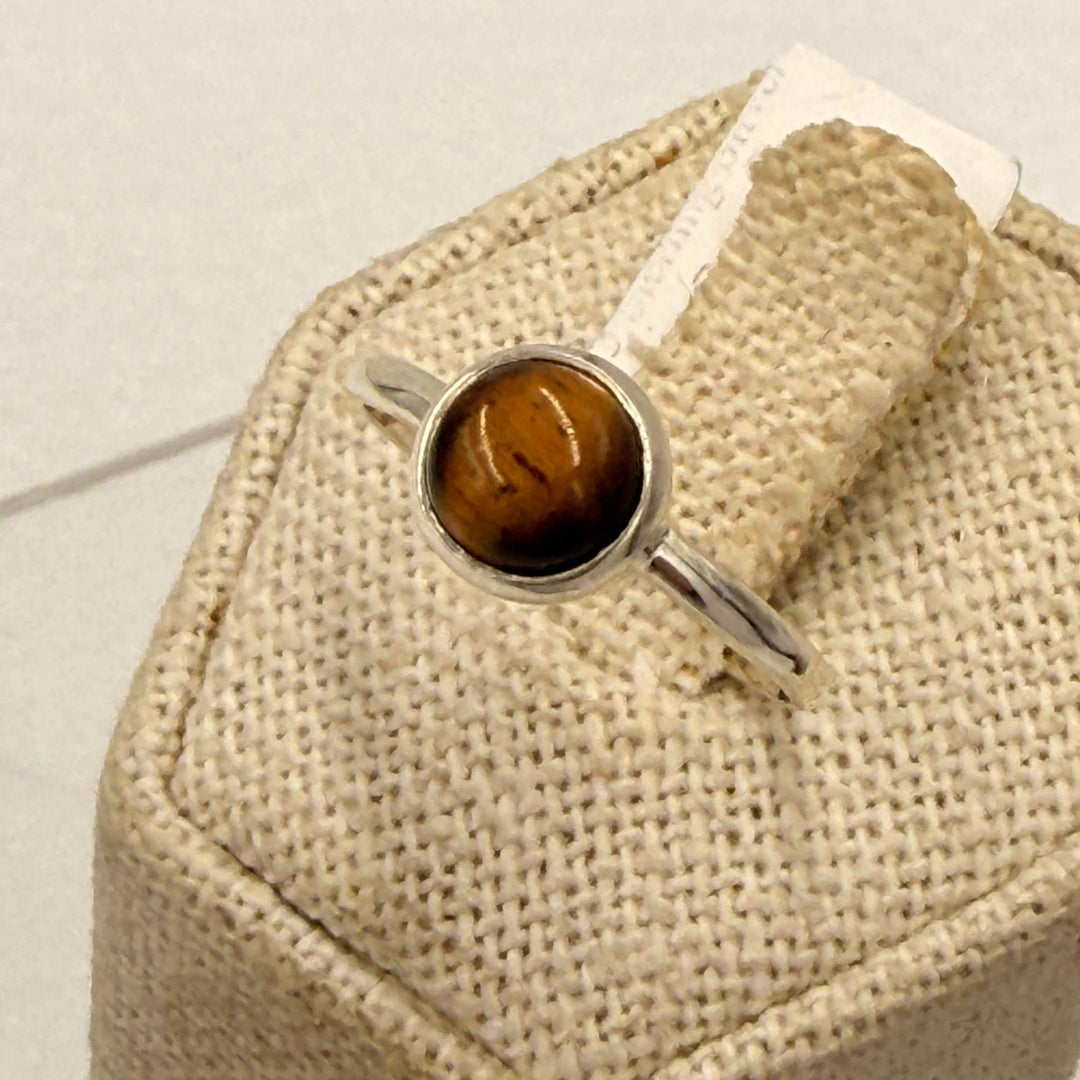 Sterling Silver Tiger Eye Round Ring - Size 8