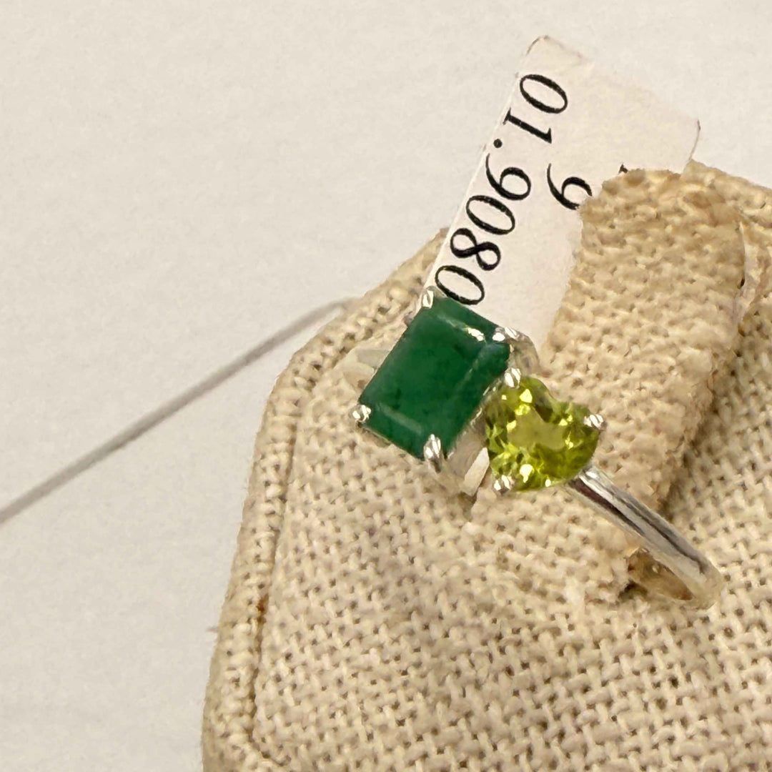 Sterling Silver Emerald &amp; Peridot Friendship Ring - Size 9