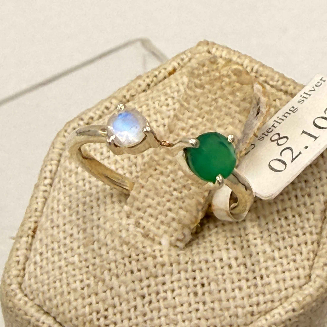 Sterling Silver Emerald &amp; Rainbow Moonstone Friendship Ring - Size 8