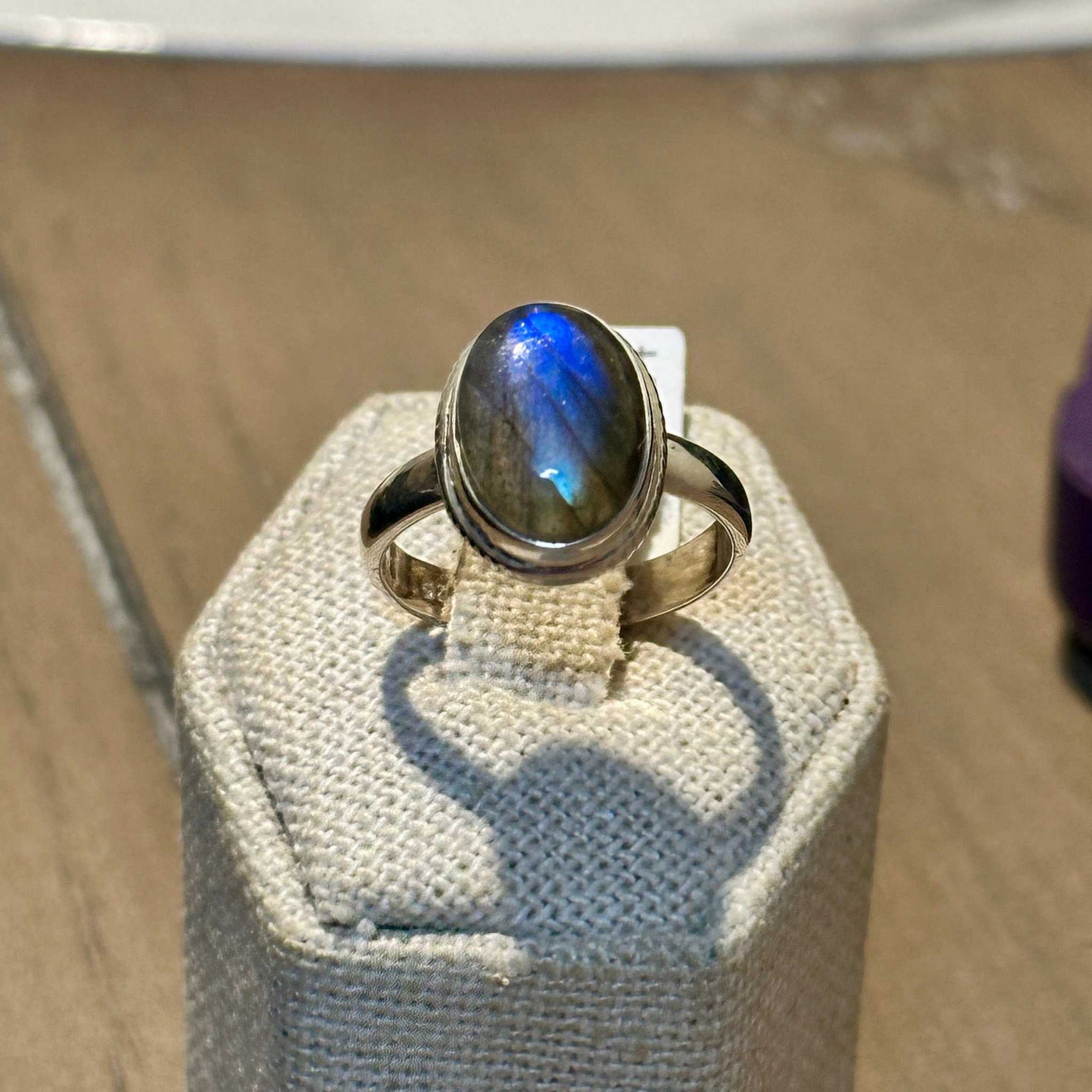 Labradorite Oval Aura Band Ring – Sterling Silver – Size 9