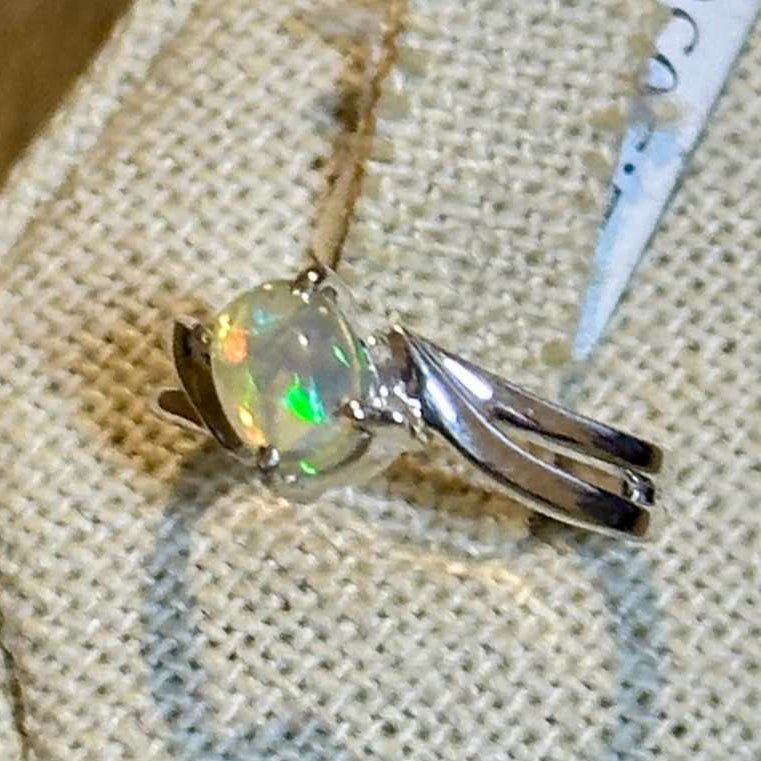 Ethiopian Opal Oval Leaf-Accent Ring – Sterling Silver – Size 6–7