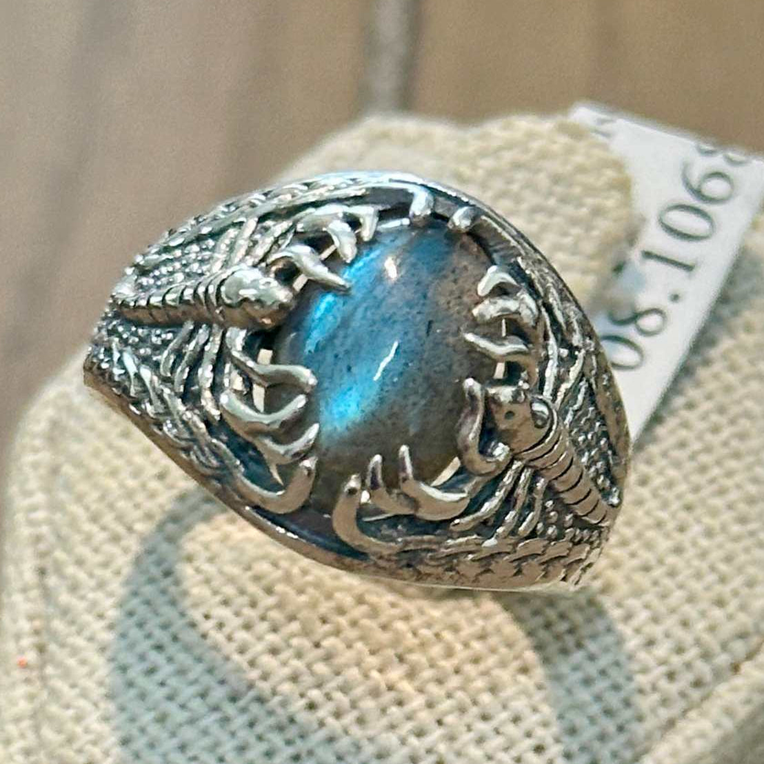 Labradorite Scorpion-Guard Oval Ring – Sterling Silver – Size 12
