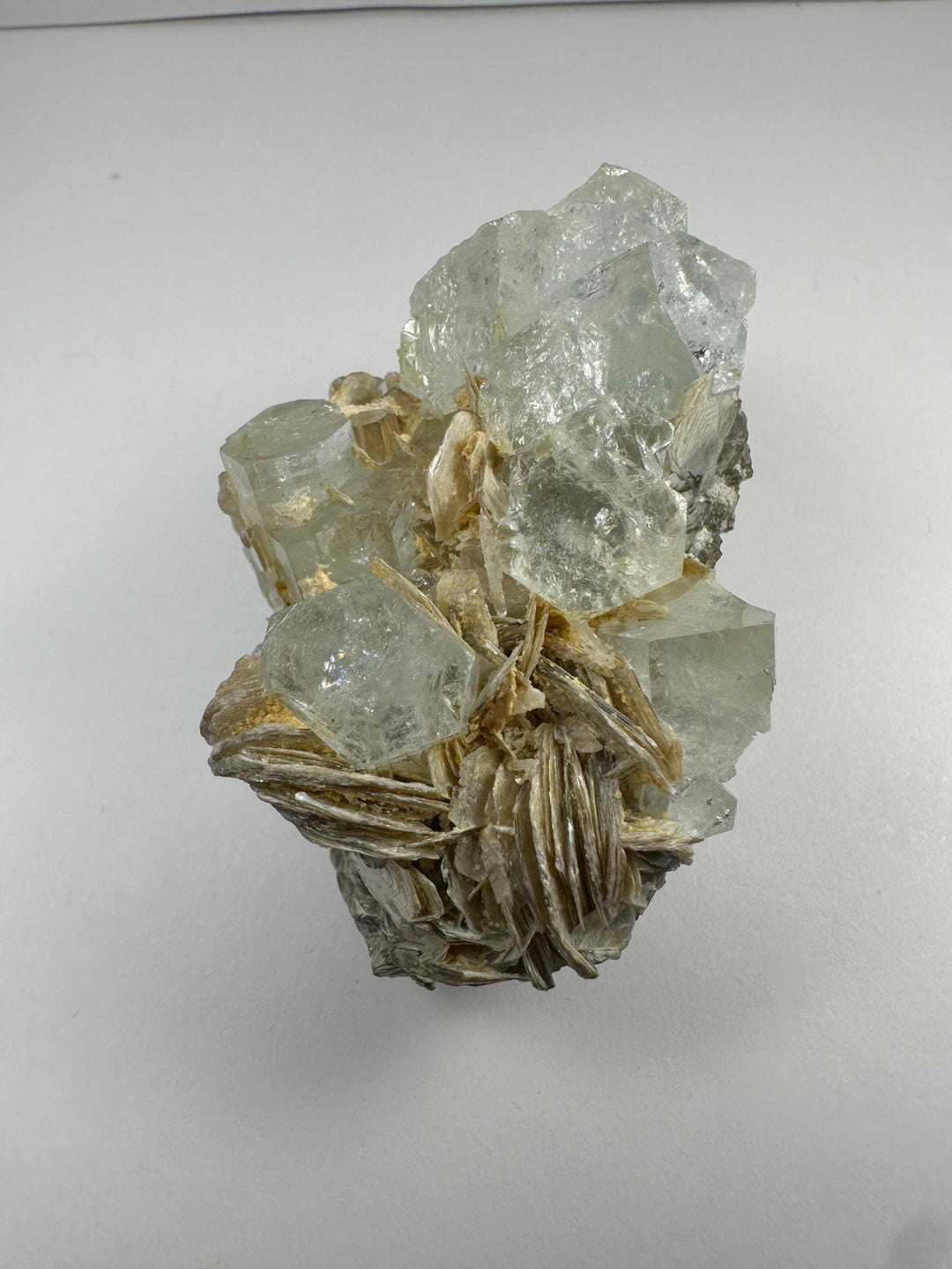 Aquamarine with Muscovite Shigar Valley, Skardu, Pakstan