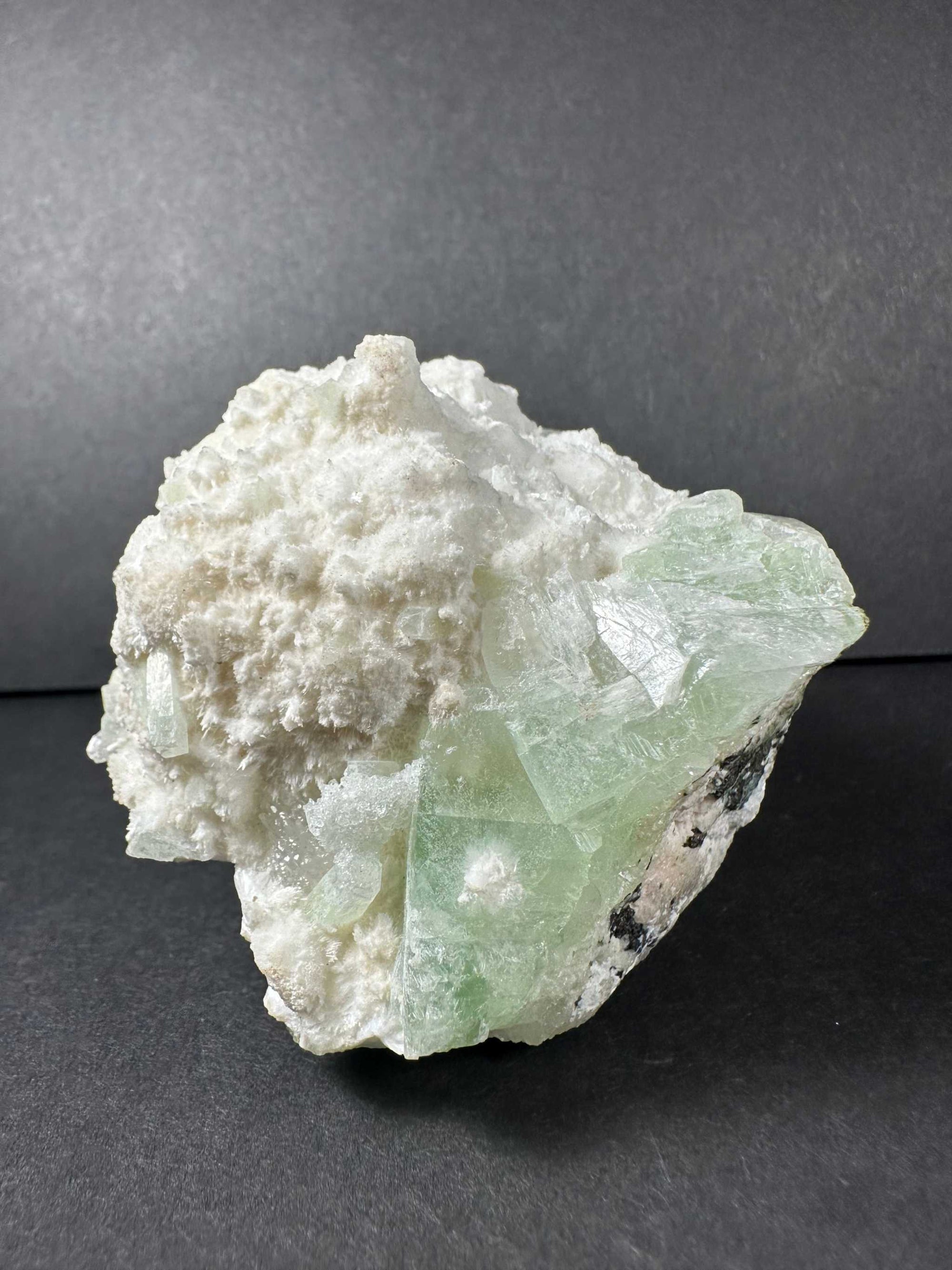 Green Apophyllite with Mordenite 178g