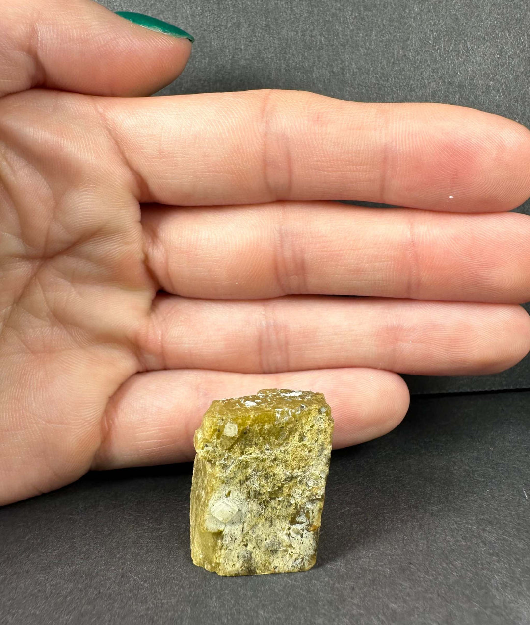 Diamond Quartz on Siderite