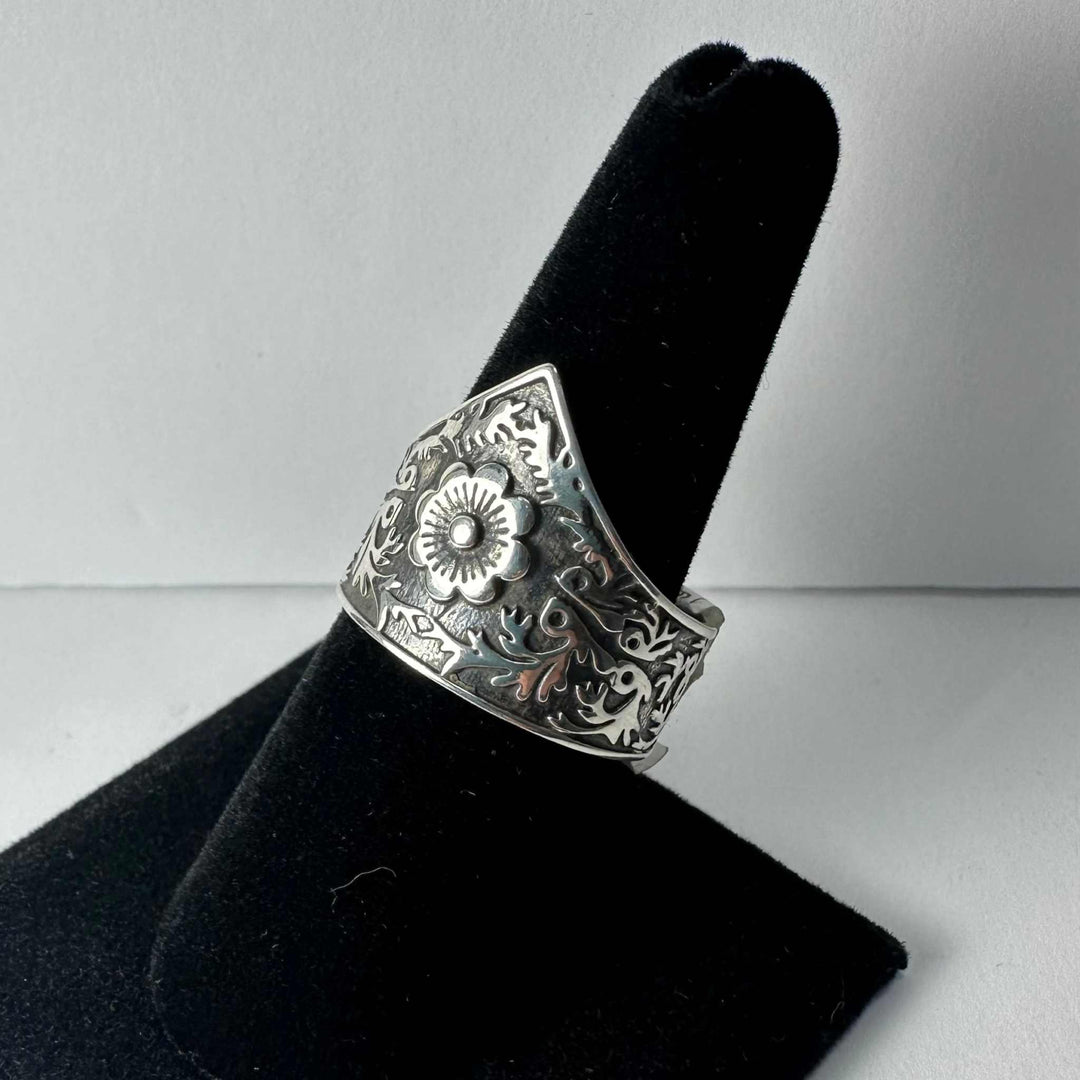 .925 Sterling Flower Ring