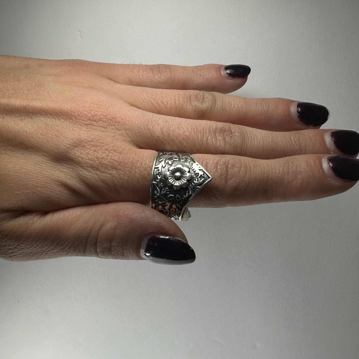 .925 Sterling Flower Ring