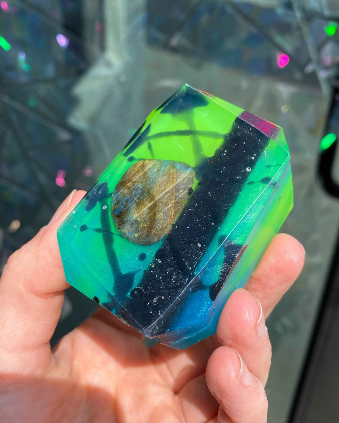 Evening aurora – Crystal-infused bar soap